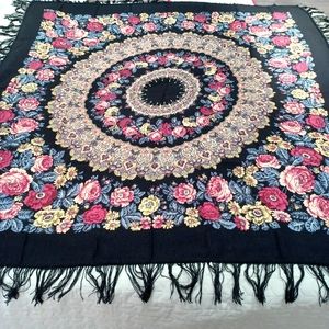 PAVLOV PASAD SHAWL 💮 NWOT